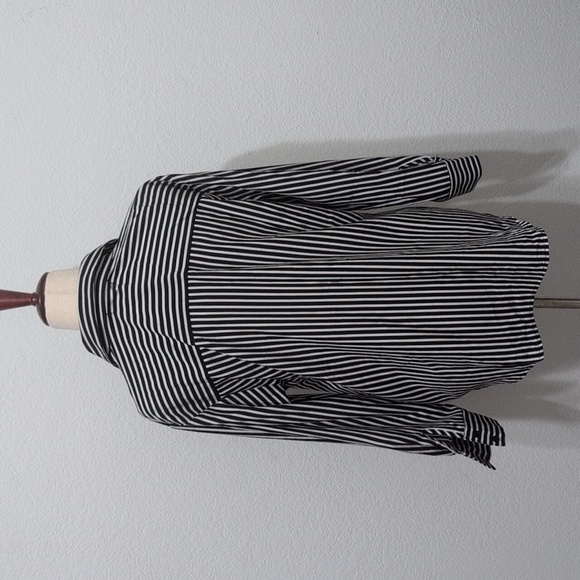 NWT Notations Black And White Striped Long Sleeve Button Down Blouse Size Large - Picture 6 of 12
